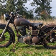 Sarolea Model  350cc OHV 1951 patina condition runs and rides