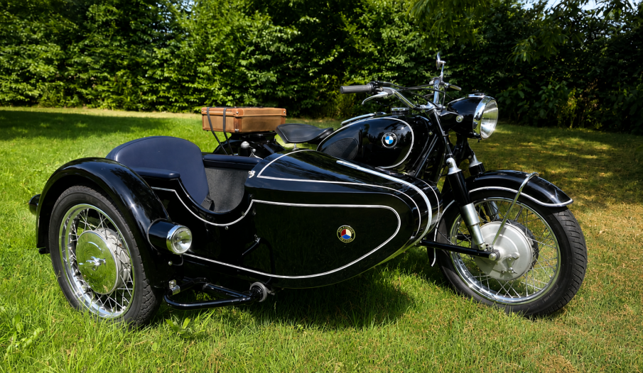 BMW R60 with Hollandia sidecar 1965 dutch registration papers