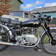 Vincent Comet 500cc OHV 1951 with UK registration papers