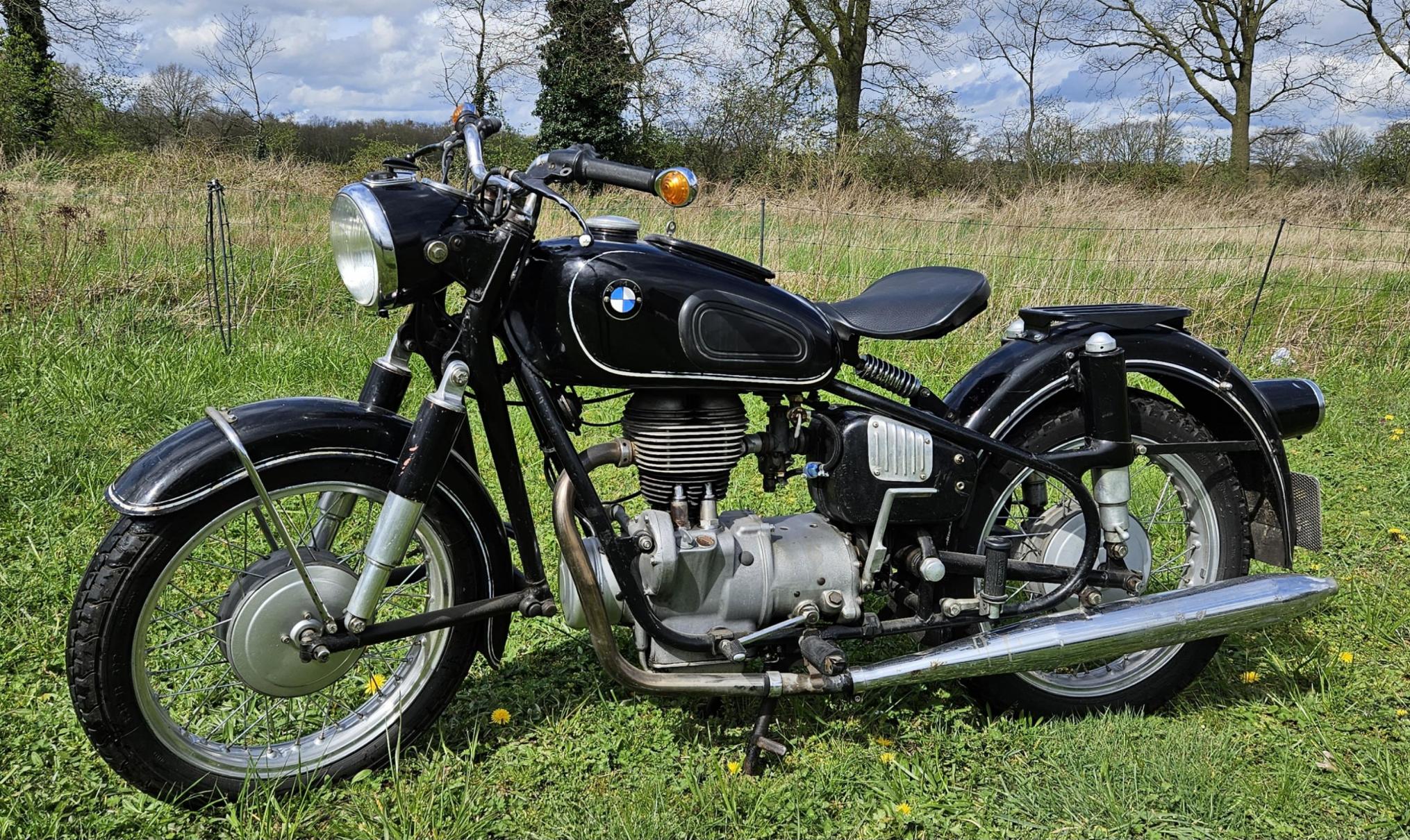 BMW R26 dutch registration papers 1959 in first paint | Dutch Lion ...