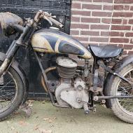 FN  M13 450cc 1949  1 cyl sv  with a nice  patina winterproject for restoration