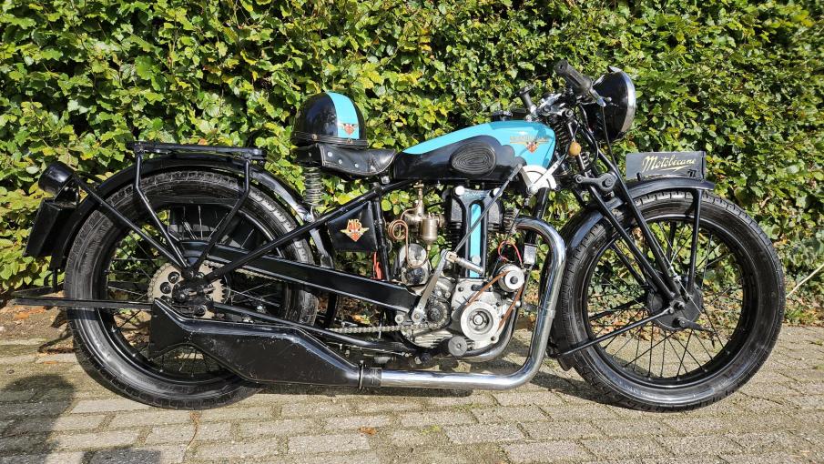 Motobecane 350cc OHV 1931 in beautiful restored condition