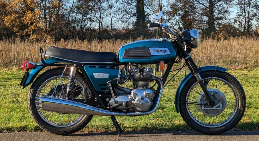 Triumph T150 trident 1970 with dutch registration papers