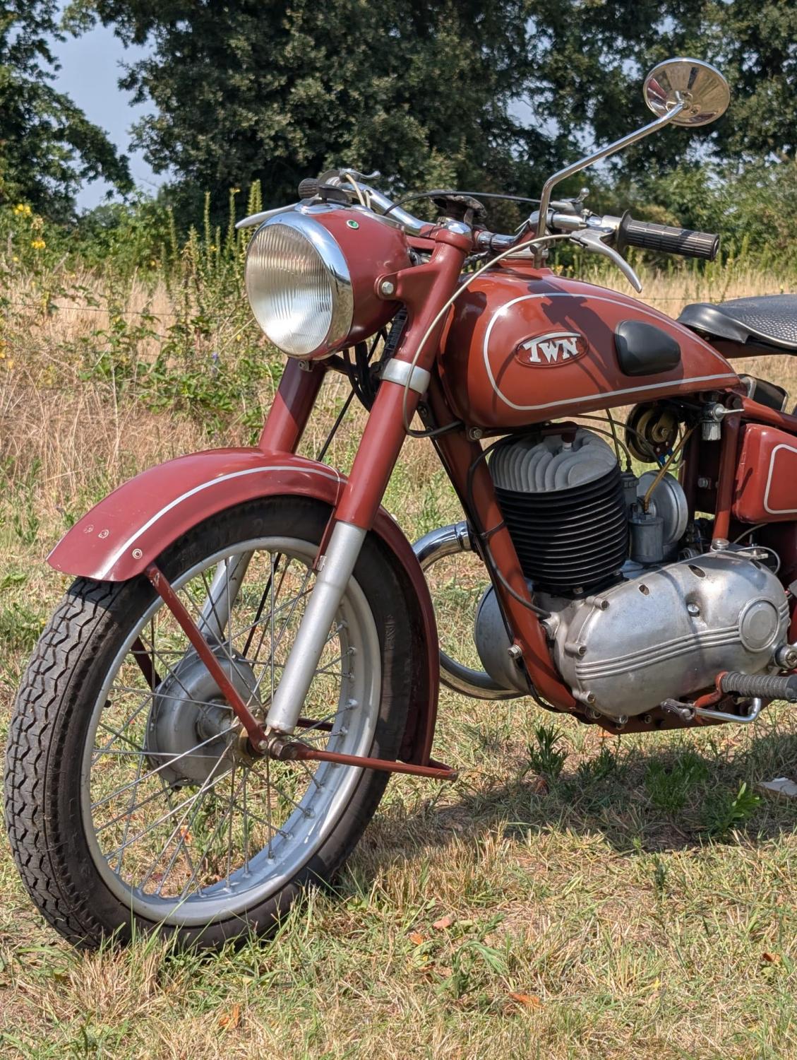 Wunderschone Triumph Bdg 250 Ebenbild
