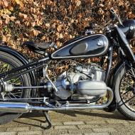 BMW 1937 R5 494 cc transverse OHV twin