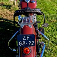 Coming In Indian Chief 1200cc  1946 in perfect condition