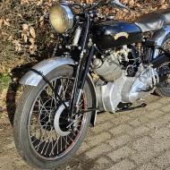 Vincent Comet 500cc OHV 1951 with UK registration papers