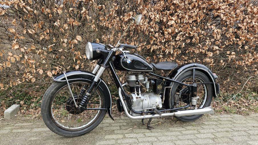 BMW R25 Mono 1951 in first paint matching numbers