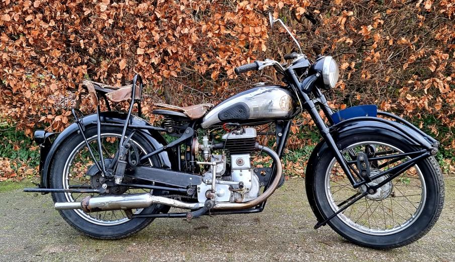 FN M13 350cc in first paint 1952 with belgian registration papers