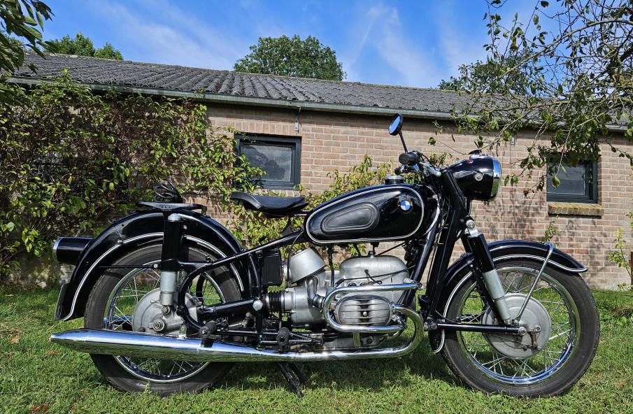 New arrival BMW R50 Boxer 1968 in beautiful condition dutch registration papers