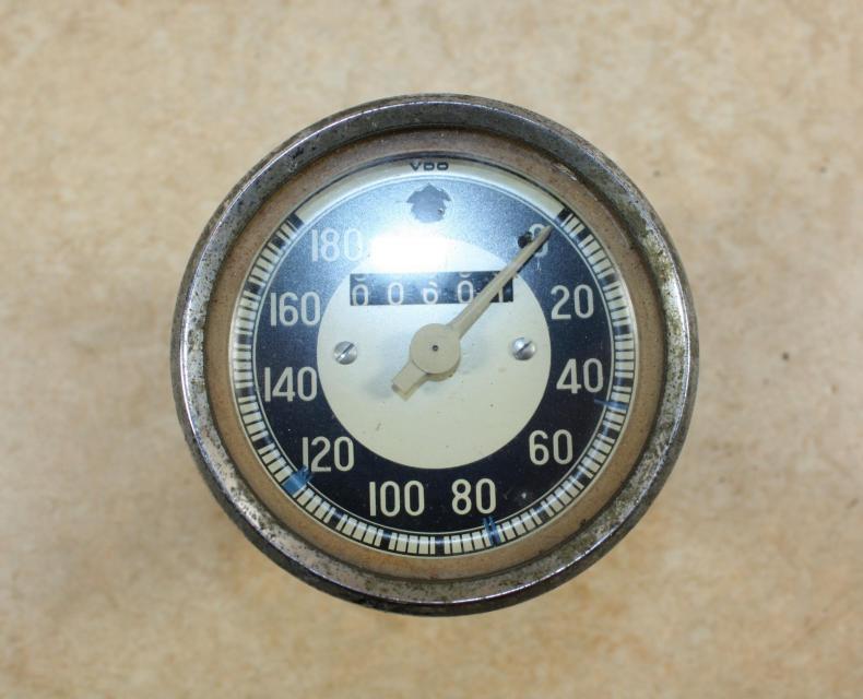 VDO 180 km Speedometer (1)
