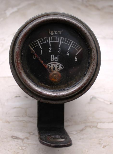 Opel oil pressure gauge made by Sachs (1)