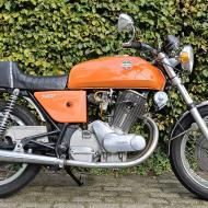 Laverda SF750 from 1974 with dutch registration papers