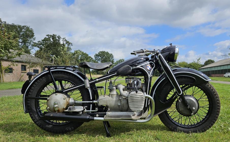 BMW 750cc   R12  1942 as used by the german army in world war 2