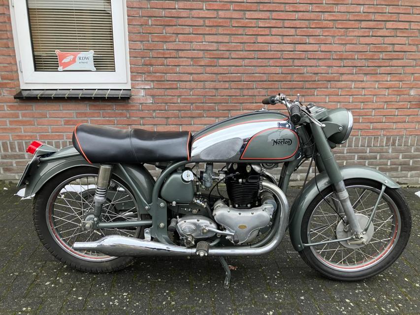 Norton 500cc Model 88 Dominator 1955 with dutch registration papers