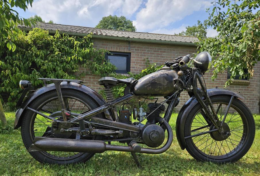 DKW block 200 "T200" from 1931 in first paint