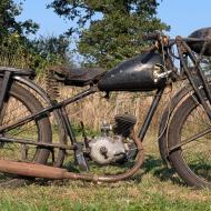 DKW RT98 barnfind engine turns gearbox shifts  1939